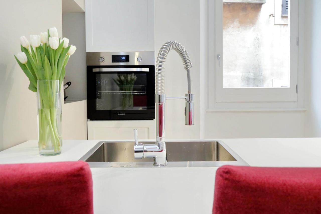 Eve Guest House At Trevi Fountain Roma Exterior foto